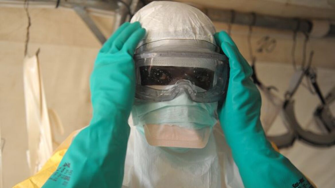 Εμπολα: Τουλάχιστον 120 εργαζόμενοι στην Υγεία έχουν πεθάνει από τον ιό 